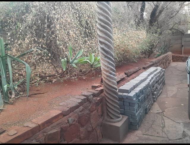 4 BEDROOM HOUSE FOR SALE IN PROTEA PARK